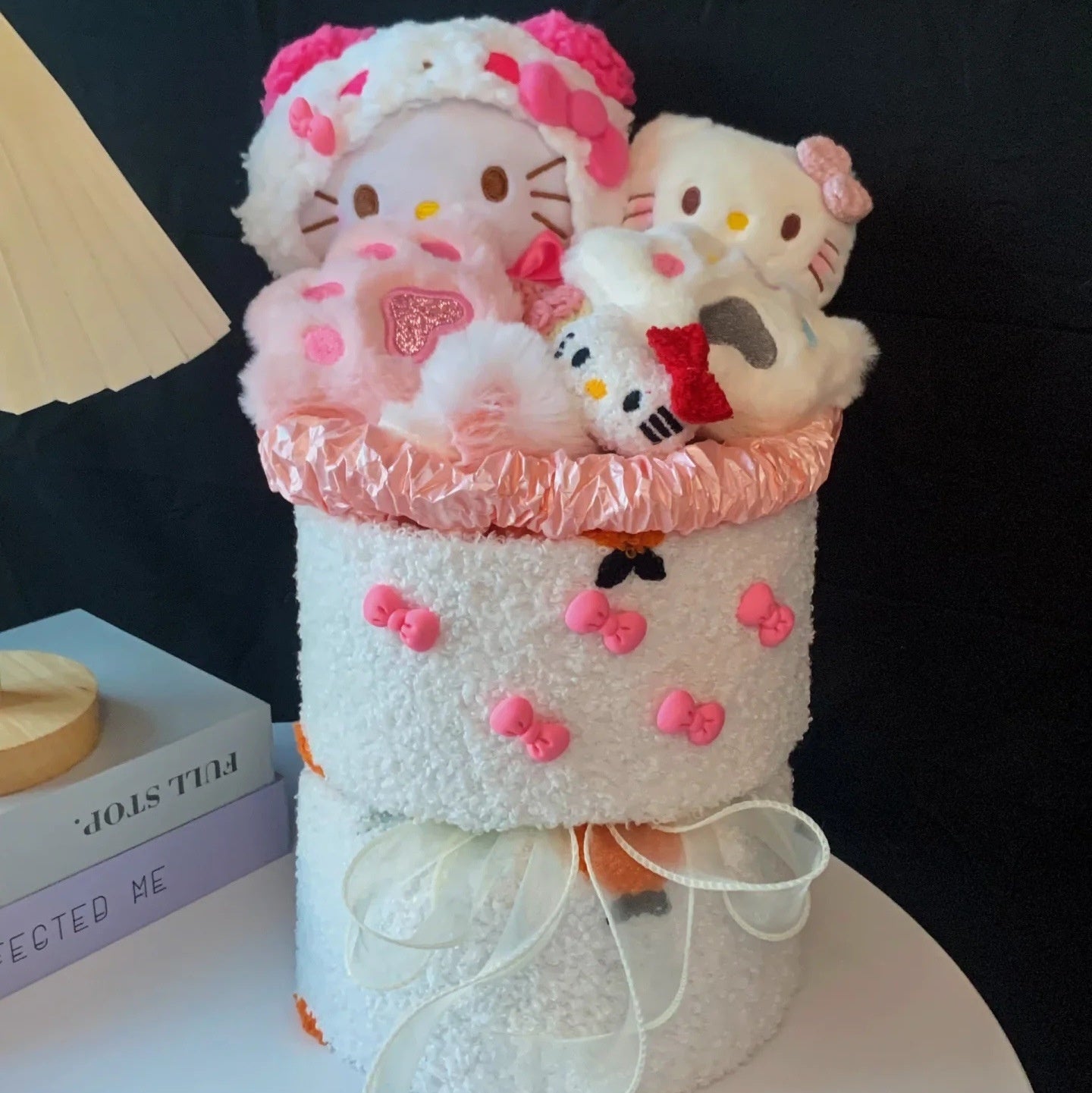 Christmas Valentine's Day Gift for Girlfriend or Best Friend Birthday Present Plush Toy Cartoon Doll Kitty Stuffed Animal Flower Bouquet Set